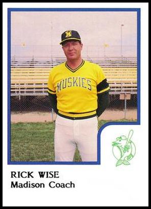 28 Rick Wise